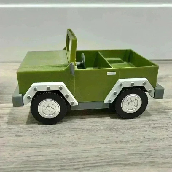 ROBLOX Apocalypse Rising Vehicle Jeep Zombie Takeover Toy Truck Green 6” *No Top - Picture 4 of 6